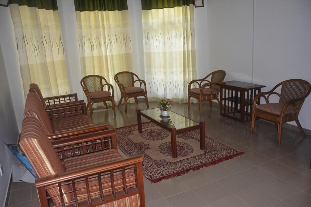 Villa Green White أونا واتونا المظهر الخارجي الصورة